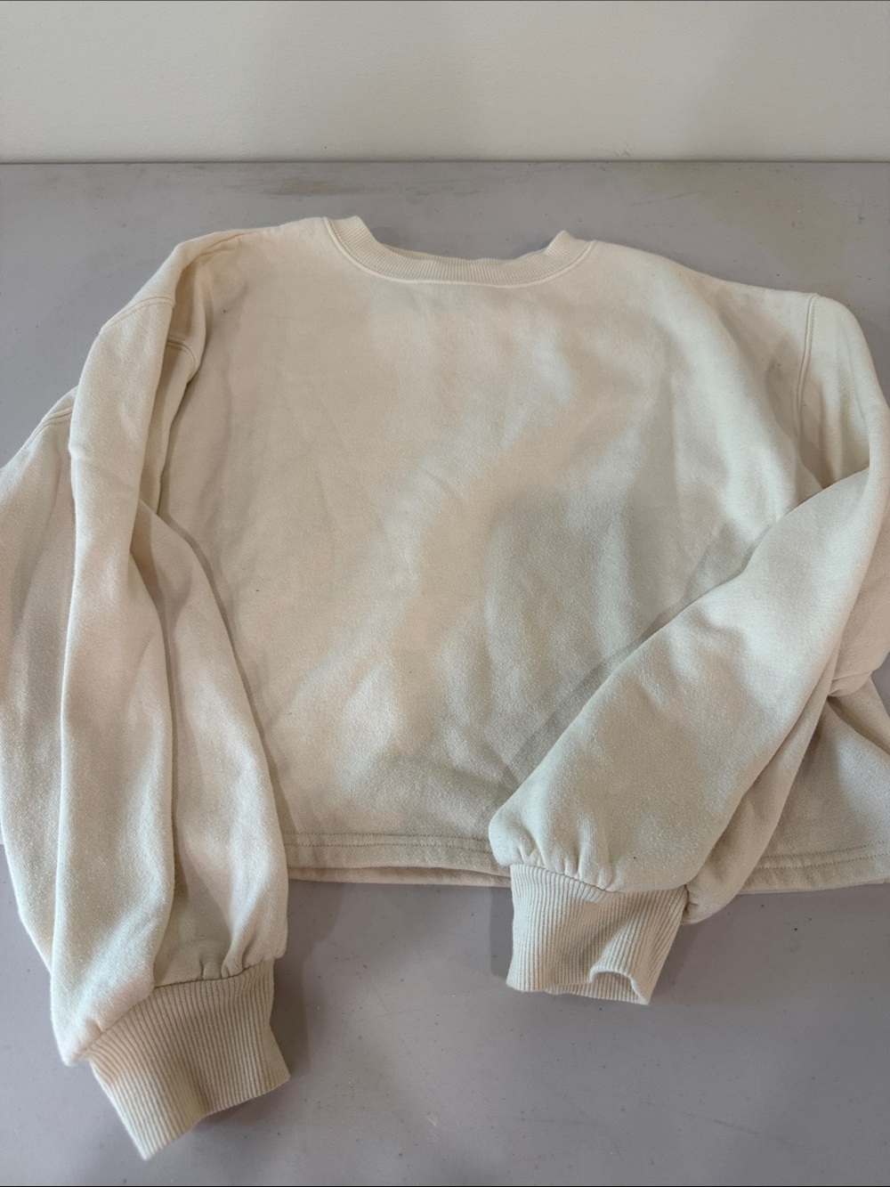 Universal Thread Cream Pullover Sweatshirt
